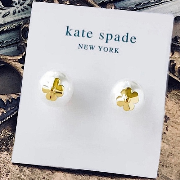 KATE SPADE • Pearls On Pearls Stud Earrings - Picture 6 of 6